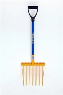 Fynalite Stable Fork D Grip Handle- Junior